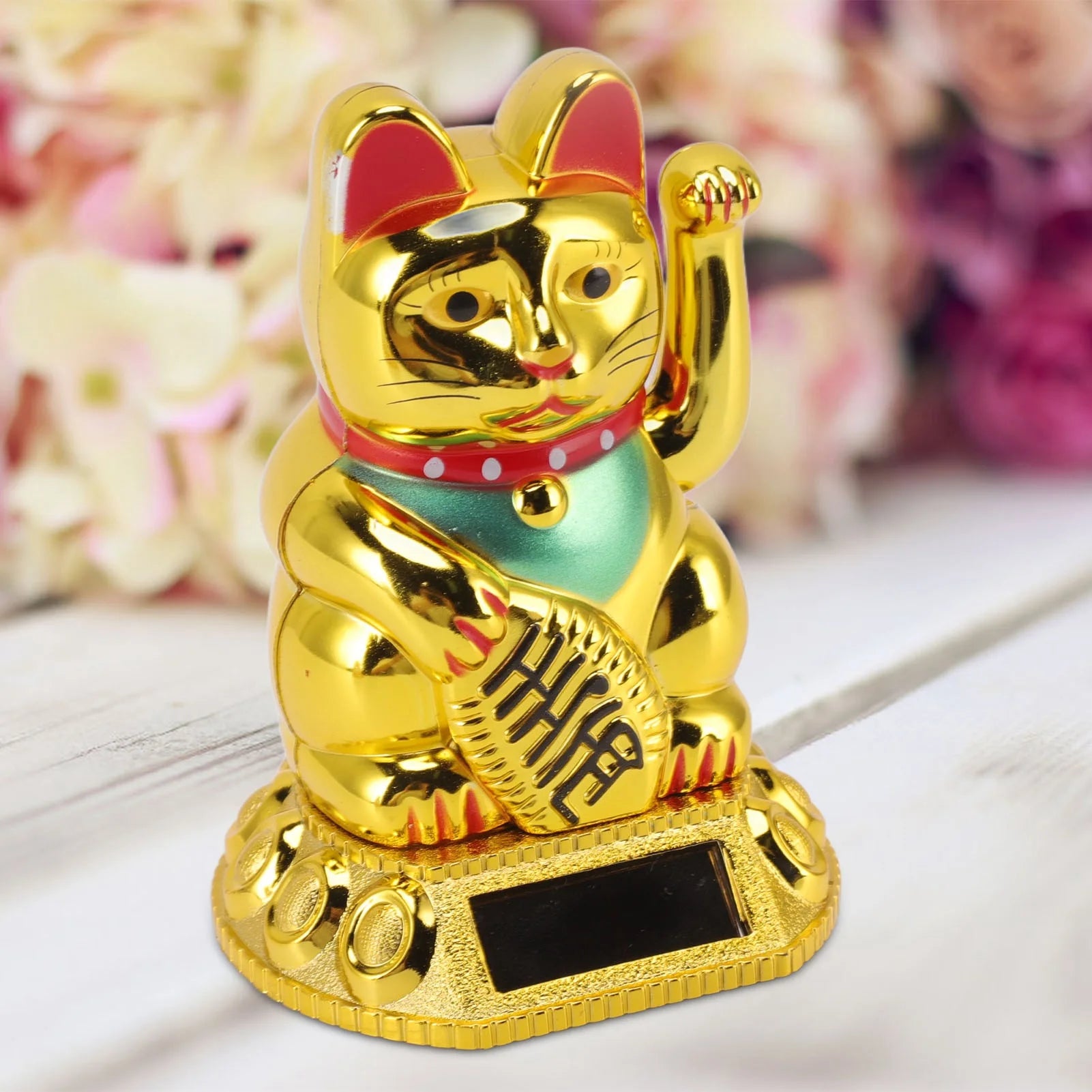 Solar Waving Lucky Cat Ornament – Home & Office Decor